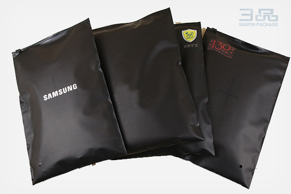 Black CPE Zipper Bags